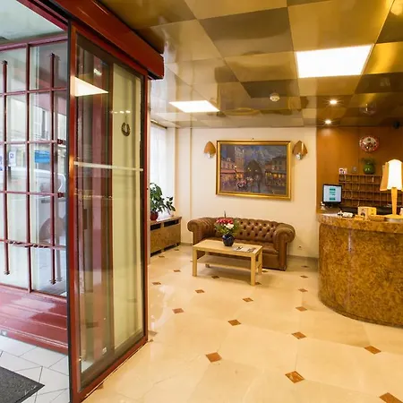Fiat Hotel Paryż